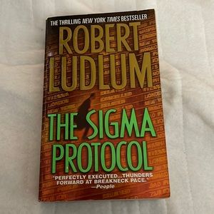 Robert Ludlum Soft Cover The Sigma Protocol Book